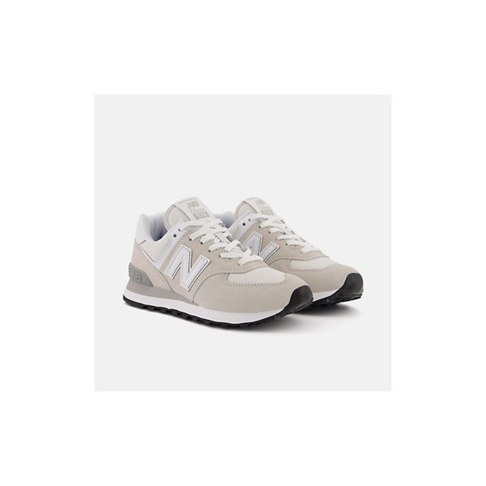 New Balance Shoe 574 Core Size 7 Gently Used Super Clean Like New